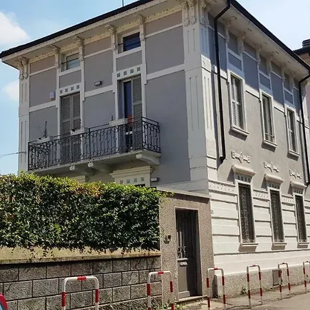 Grey Apartment *